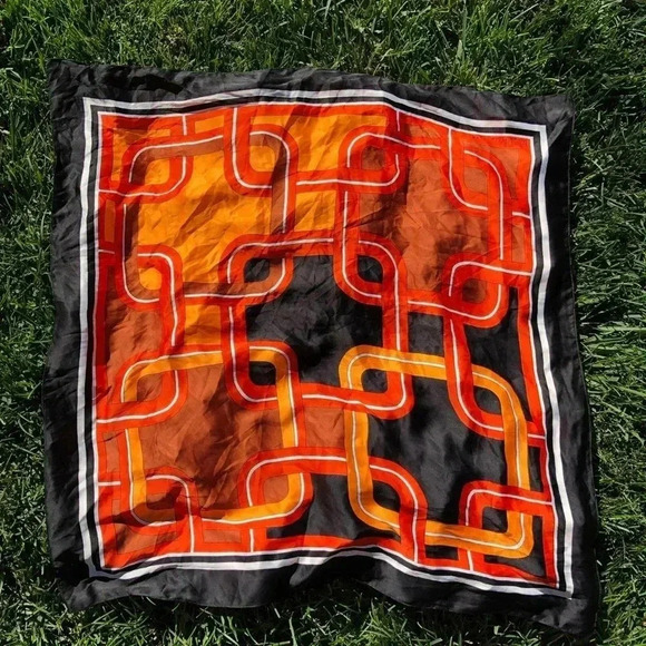 Richard Allen X H&M Scarf Orange 1970’s Print - Picture 2 of 3